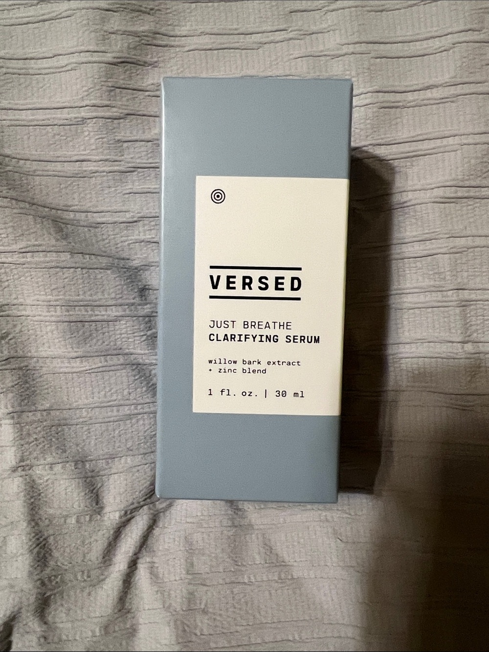 Versed Just Breathe Clarifying Serum — Blue